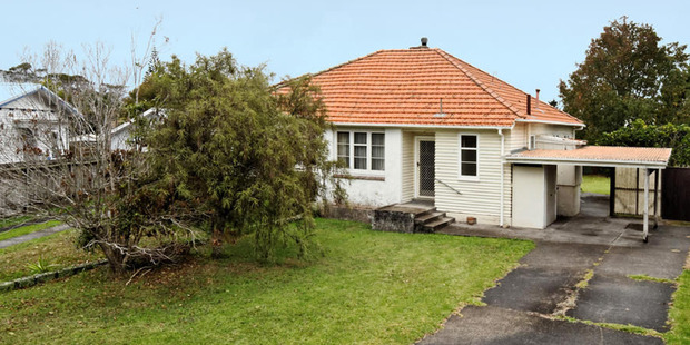 This one-bedroom unit attached to a state house in Mt Albert fetched $550,000 at auction. Photo / Supplied