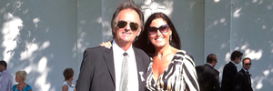 Wedding bells for old pop star