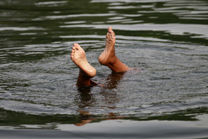 Pakistanis are facing heat wave conditions. Photo / AP