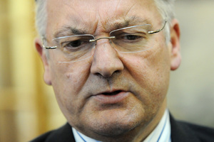 Winston Peters has accused Peter Dunne of leaking the GCSB report to the media, a claim, Mr Dunne denies. Photo / File photo