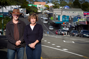 Peter Brennan and Dianne Kidd of the Helensville community action group are lobbying for progress. Photo / Natalie Slade