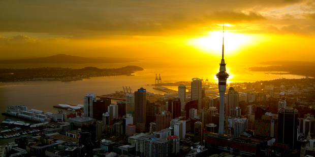 Although there were 2000 more New Zealanders leaving for Australia than returning, it was the lowest monthly migration figure since September 2010. Photo / Brett Phibbs