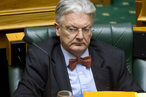 Peter Dunne has retained his entitlements as a party leader, despite his party being deregistered. Photo / Mark Mitchell