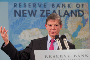 Reserve Bank Governor Graeme Wheeler, left, with Deputy Governor Grant Spencer. Photo / Mark Mitchell