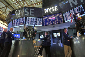 Stock markets around the globe slumped when Ben Bernanke threatened to turn off the money-printing drip by mid-next year. Photo / Getty Images
