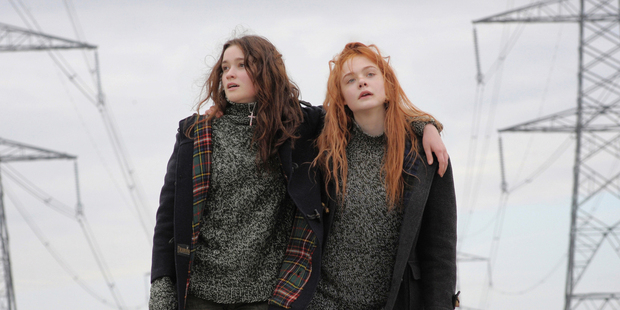 Alice Englert and Elle Fanninf in Ginger and Rosa.