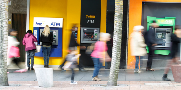 More than 22,000 Kiwis have signed up to join a class action style lawsuit against banks. Photo/ Michael Craig
