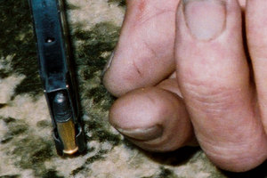 The marks could be seen on Robin Bain's thumb in this evidence photo taken after the killings.