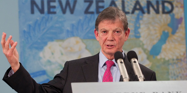 Graeme Wheeler intends letting banks decide on mortgage restriction exemptions and John Key should leave them to it. Photo / Mark Mtichell