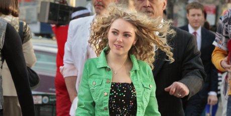 AnnaSophia Robb as Carrie Bradshaw in The Carrie Diaries. Photo / Supplied