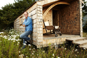 Kevin McCloud builds a cottage in TV One's Man Made Home . Photo . TVNZ