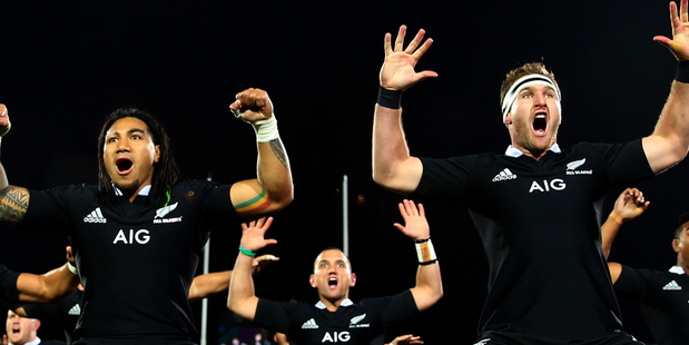 Join us here for tonight's live blog of the first Bledisloe Cup match between the All Blacks and the Wallabies from ANZ Stadium in Sydney. Photo / Getty Images.