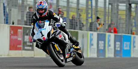 Andrew Stroud doing what he does best. Photo / Andy McGechan, BikesportNZ