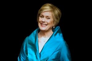Dame Kiri Te Kanawa has named her dog after the TV show Downton Abbey.