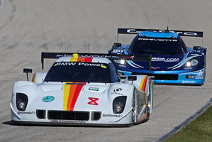 Brendon Hartley leads the pack at Road America. Picture / Getty Images