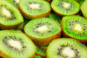Kiwifruit are an exceptional source of vitamin C, said the findings. Photo / Thinkstock