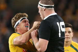 Michael Hooper of the Wallabies squares up to Brodie Retallick of the All Blacks during The Rugby Championship Bledisloe Cup match between the Wallabies and the All Blacks. Photo / Getty Images.