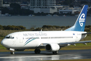 Air New Zealand Boeing 737, similar to that which had a mid-air incident on the way to Auckland this morning.