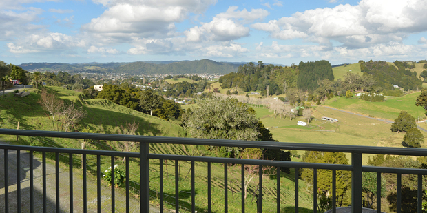 The price falls are much heavier in real terms, in cities and areas such as Whangarei, Palmerston North, Wanganui, and Gisborne, among others.