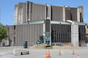 The earthquake damaged Christchurch Town Hall. Photo / Geoff Sloan