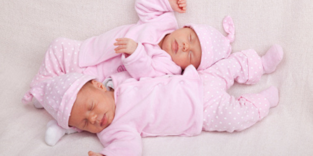 A woman has become pregnant from ovarian tissue grafted into her abdomen. Now she is 25 weeks' pregnant with twin girls.Photo / Thinkstock