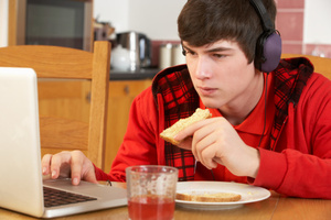 Facebook can influence teenagers' health choices.Photo / Thinkstock