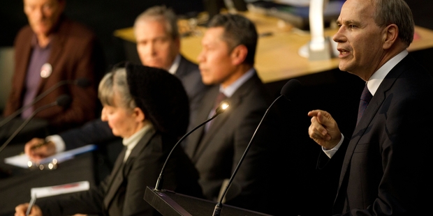 Mayor Len Brown won the debate at Auckland University on a show of hands. Photo / Richard Robinson