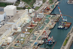 Reactor buildings Unit 2, left, and Unit 1 at Fukushima Dai-ichi nuclear power plant in Okuama, Fukushima Prefecture. Photo / AP