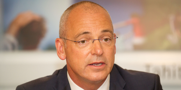 Fonterra chief executive Theo Spierings fronts a press conference into the company's botulism scare. Photo / Richard Robinson.