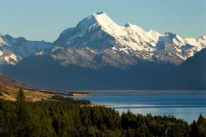 Aoraki Mt Cook. Photo / Simon Baker