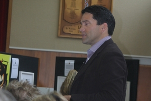 CHALLENGE: Dr Lance O'Sullivan putting the heat on Far North mayoral candidates over the damage done by poker machines.