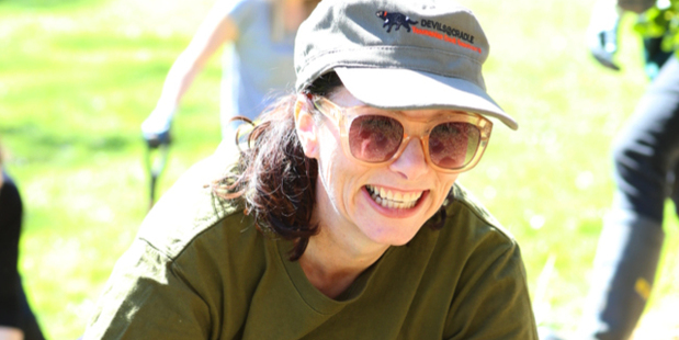 Viva beauty editor Janetta Mackay digs in to support the New Zealand Landcare Trust.