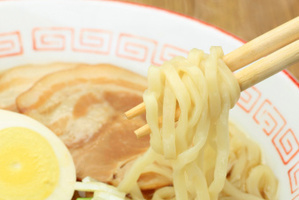 Some tableware may release melamine when used to serve hot food. Photo / Thinkstock