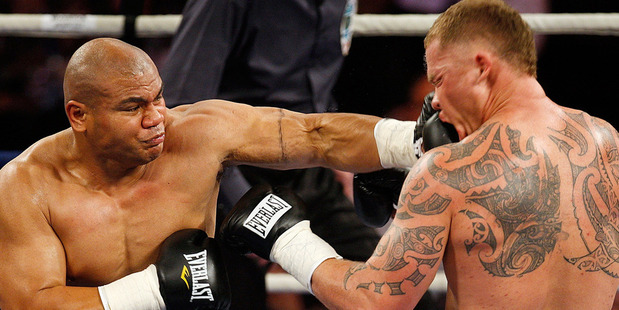 David Tua sent Shane Cameron to the canvas in their 2009 fight. Photo / Getty Images
