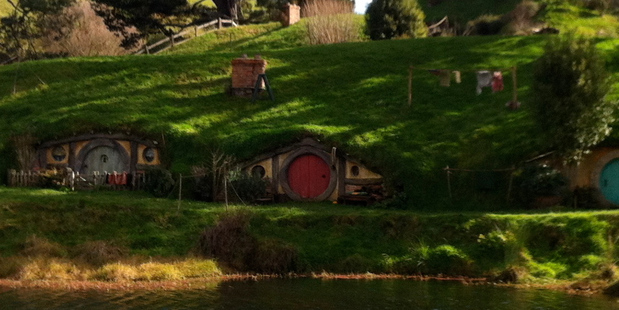 The tour of Hobbiton explains the tricks of the films, such as scale and perspective.