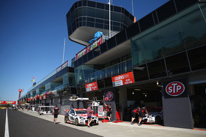 Greg Murphy's 2003 pole-winning time of two minutes: 06.85 seconds is still the fastest qualifying lap. Photo / Getty Images