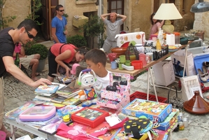 Market day for the le quatorze juillet, in St Saturnin les Apts.