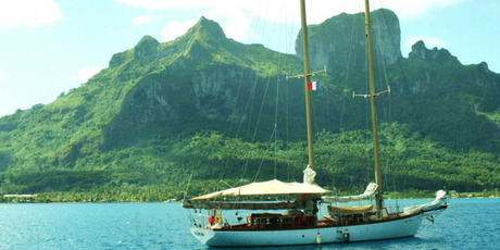 The classic American schooner Nina.