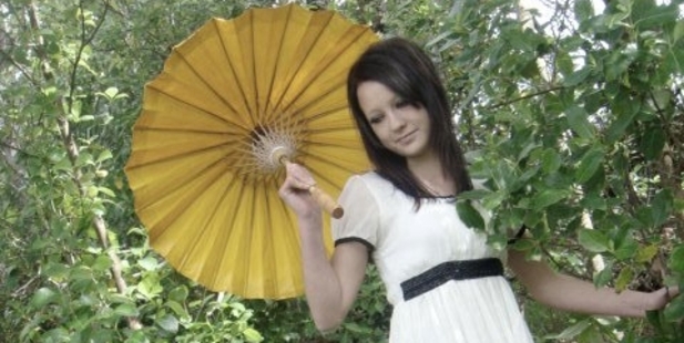 Abigale-Rose Barnard dyed her hair black after being bullied at school.