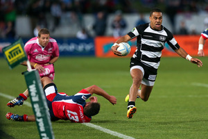 Telusa Veainu makes a break the ITM Cup Championship Final. Photo / Getty Images