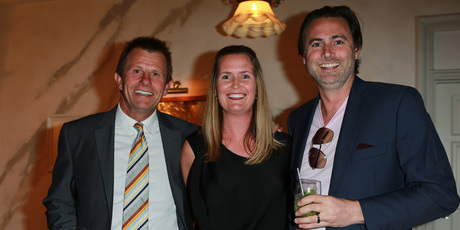 Victoria and Petrea Vela and James Kellow at Mollies Hotel. Photo / Norrie Montgomery
