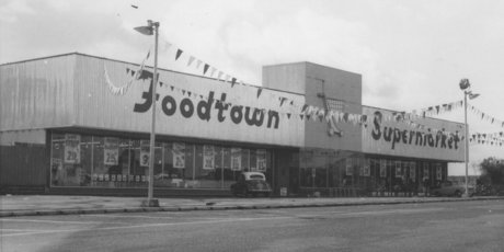 Grocery shopping has come a long way since The first Foodtown opened on Great South Rd at the southern end of Otahuhu in 1958.