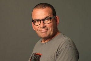 Paul Henry will go head-to-head with David Letterman on Prime.