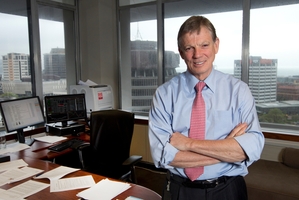 Governor Graeme Wheeler said the economy looked to be growing at an annual 3 to 4 per cent over this year's second half.