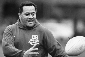 Peter Fatialofa.