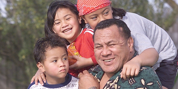 Peter Fatialofa (in 2002, with three of his eight children) worked hard for the Samoan community. Photo / Kenny Rodger