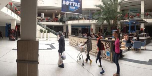 St Lukes Mall in Auckland has been in the dark this morning. Photo / Victoria Sweeney