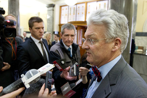 Peter Dunne speaking to media in August. Photo / Mark Mitchell