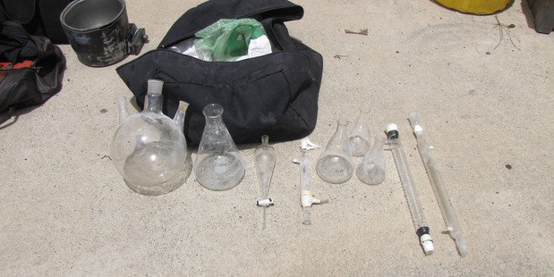 Police want the govt to create a new crime of endangering a child through the manufacture of drugs.