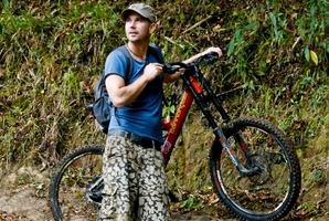 Mountain biking into the Cocora Valley. Photo / Christopher Adams
